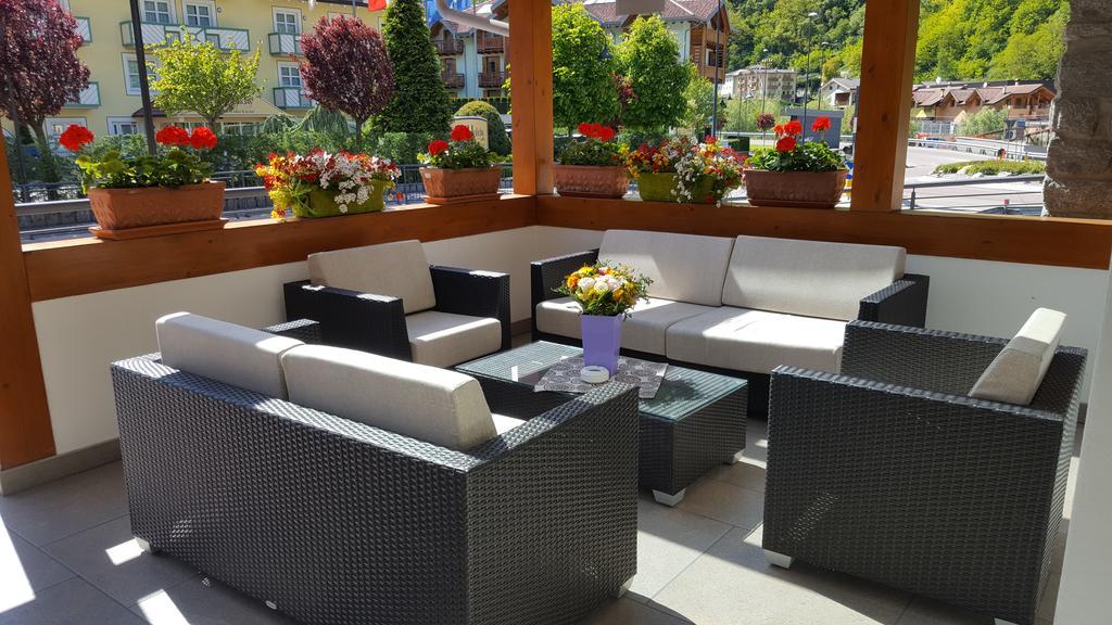 Hotel Gran Vacanze Rooms & Apartments Dimaro Exterior photo