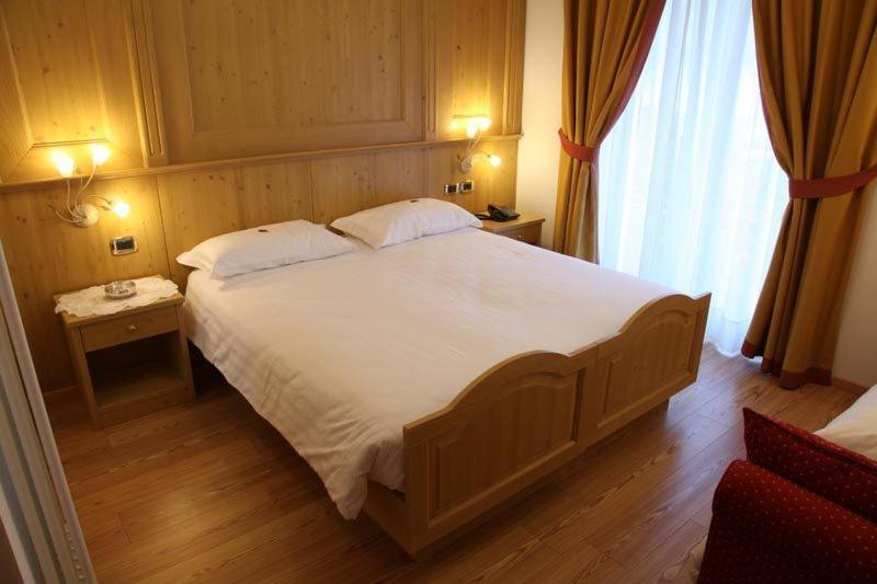 Hotel Gran Vacanze Rooms & Apartments Dimaro Room photo
